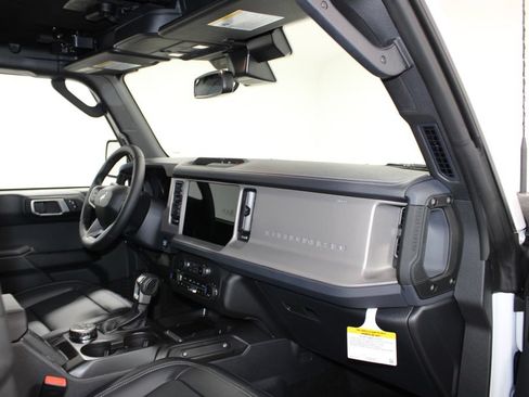 New 2026 Ford Bronco Outer Banks AWD/4WD image 29