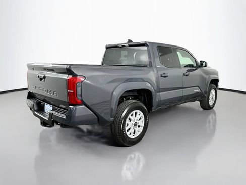 Certified 2025 Toyota Tacoma SR5 AWD/4WD image 7