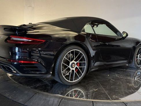 Used 2019 Porsche 911 Turbo image 40