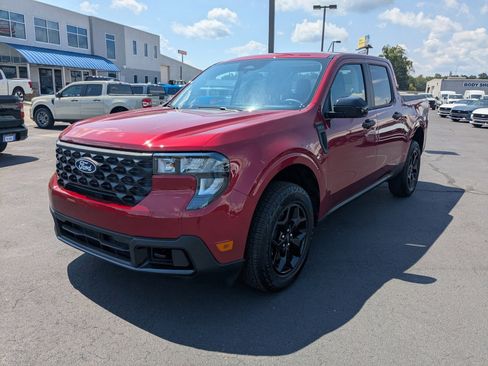 New 2025 Ford Maverick XLT w/ XLT Luxury Package AWD/4WD image 8
