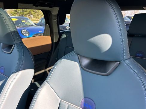 Used 2025 MINI Cooper Countryman S w/ Comfort Package Max image 14