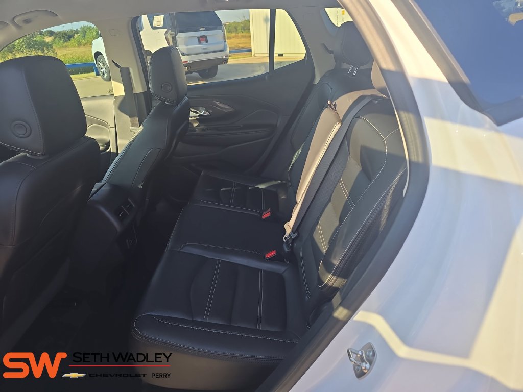 Used 2024 GMC Terrain Denali AWD/4WD image 15