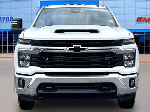 Used 2024 Chevrolet Silverado 3500 LT w/ Convenience Package image 2