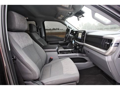 Used 2024 Ford F250 XLT w/ FX4 Off-Road Package image 25