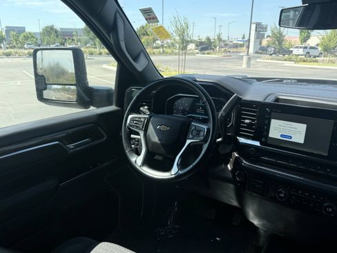 Used 2024 Chevrolet Silverado 2500 LT w/ Convenience Package AWD/4WD image 19