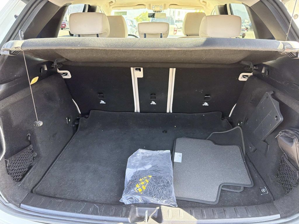 Used 2021 Mercedes-Benz GLA 250 w/ Premium Package image 7