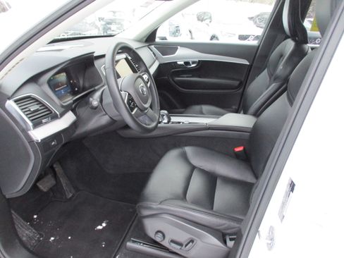 Certified 2023 Volvo XC90 B5 Core w/ Climate Package image 12