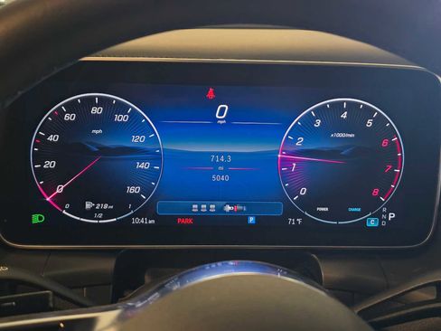 Used 2025 Mercedes-Benz GLC 300 image 26