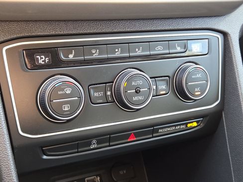 Used 2019 Volkswagen Atlas SE image 11