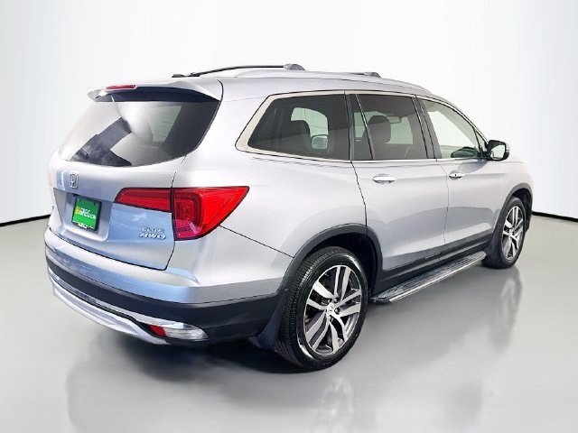 Used 2017 Honda Pilot Elite image 10