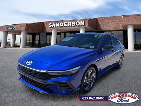 Used 2025 Hyundai Elantra Sport FWD image 7
