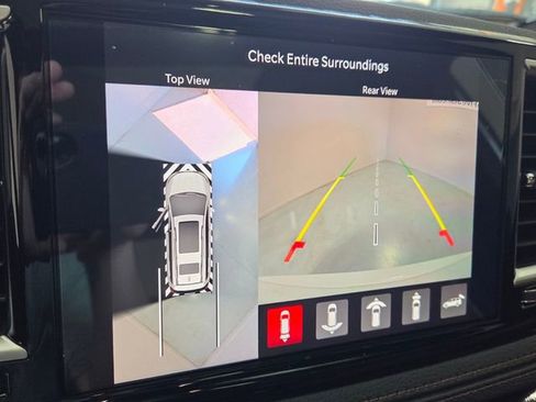 New 2026 Chrysler Pacifica Pinnacle image 23