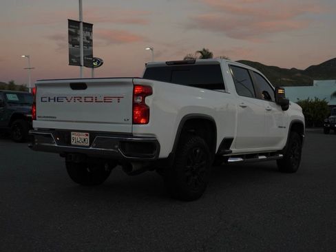 Used 2022 Chevrolet Silverado 2500 LT w/ Convenience Package image 4