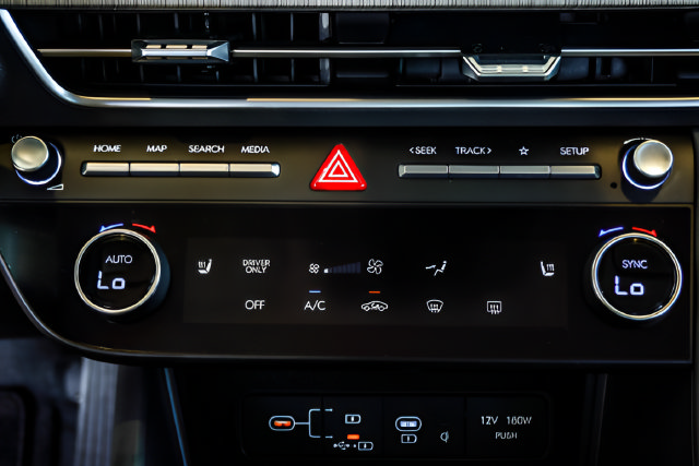 Certified 2025 Hyundai Sonata SEL FWD image 17