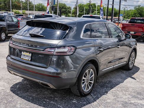 Used 2020 Lincoln Nautilus Reserve FWD image 5