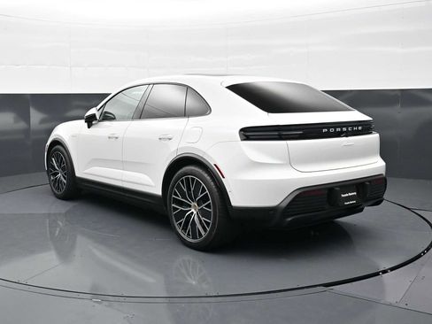 Certified 2025 Porsche Macan Electric RWD image 3