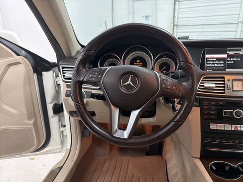 Used 2015 Mercedes-Benz E 550 Cabriolet image 15
