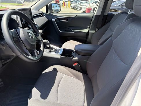 Certified 2025 Toyota RAV4 XLE w/ Convenience Package FWD image 8
