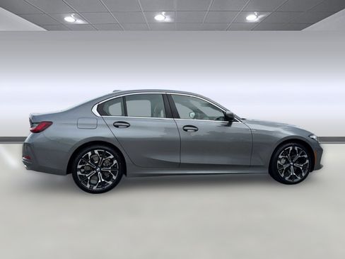 Used 2026 BMW 330i Sedan w/ Premium Package RWD image 7