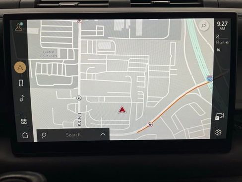 Used 2023 Land Rover Defender 130 SE image 4