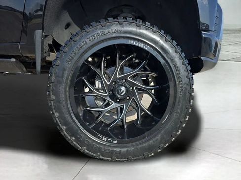 Used 2021 Chevrolet Silverado 1500 LT Trail Boss w/ Convenience Package II AWD/4WD image 38