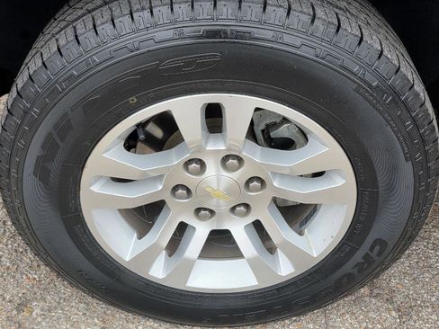 Used 2018 Chevrolet Tahoe LS image 42