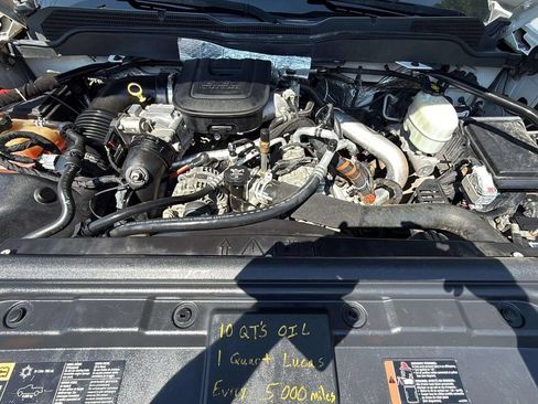 Used 2015 Chevrolet Silverado 2500 LT AWD/4WD image 22