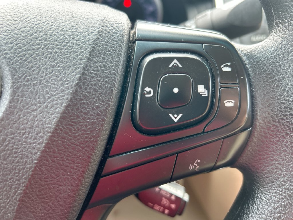 Used 2016 Toyota Camry LE FWD image 16