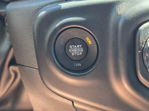 Used 2023 Jeep Wrangler Unlimited AWD/4WD image 24