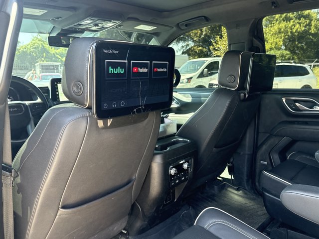 Used 2023 GMC Yukon XL SLT w/ SLT Premium Package AWD/4WD image 5