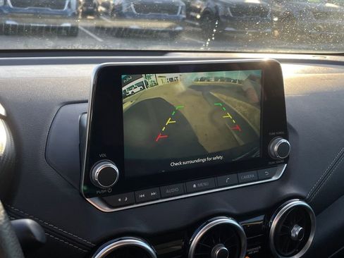 Used 2024 Nissan Sentra SV image 15