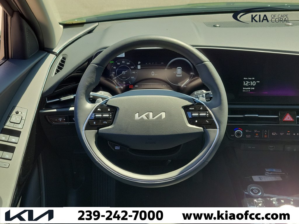 New 2025 Kia Niro Wind w/ Wind Preserve Package FWD image 17