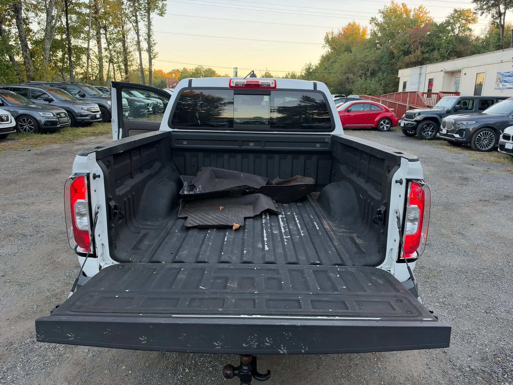 Used 2016 GMC Canyon SLT w/ Driver Alert Package RWD image 21