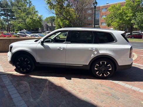 Certified 2024 Kia Telluride SX Prestige w/ Towing Package AWD/4WD image 6