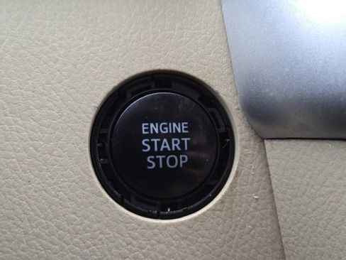 Used 2015 Toyota Highlander XLE image 22