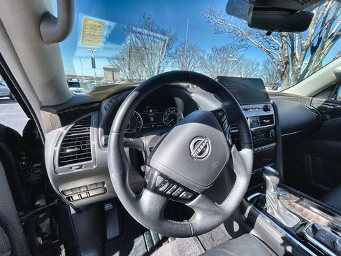 Used 2024 Nissan Armada Platinum w/ Cargo Package image 10
