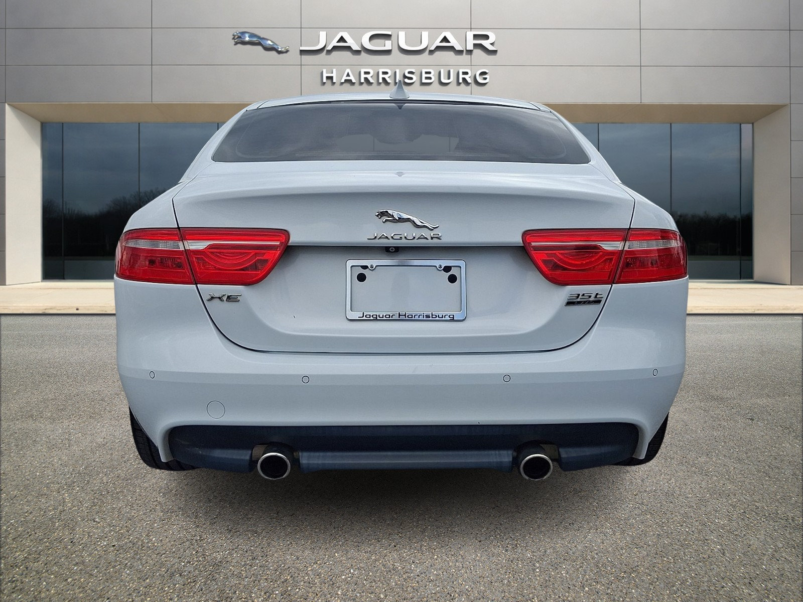 Used 2018 Jaguar XE Portfolio AWD/4WD image 3