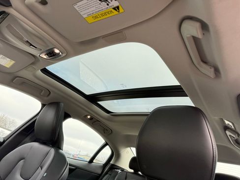 Used 2020 Volvo S60 T5 Momentum w/ Protection Package Premier image 13