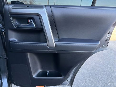 Used 2022 Toyota 4Runner SR5 Premium image 13