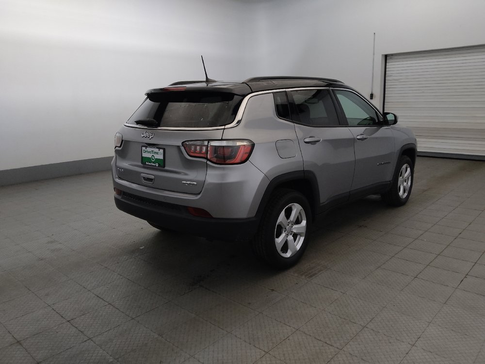 Used 2018 Jeep Compass Latitude w/ Popular Equipment Group AWD/4WD image 9