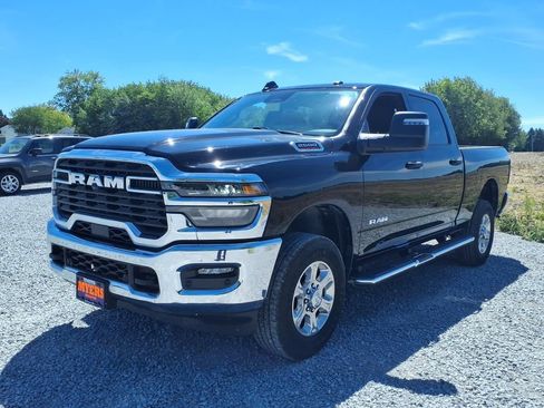 Used 2026 RAM 2500 Big Horn AWD/4WD image 12