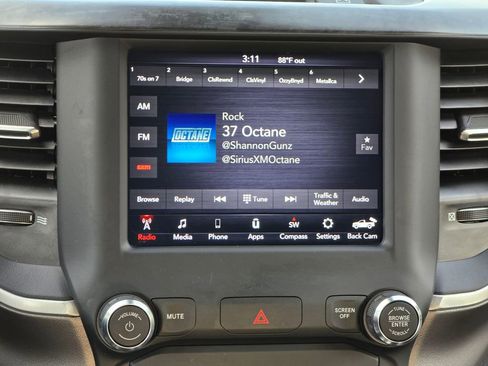 Used 2021 RAM 1500 Big Horn image 8