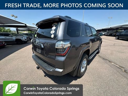 Used 2021 Toyota 4Runner SR5 Premium w/ Moonroof Package AWD/4WD image 8