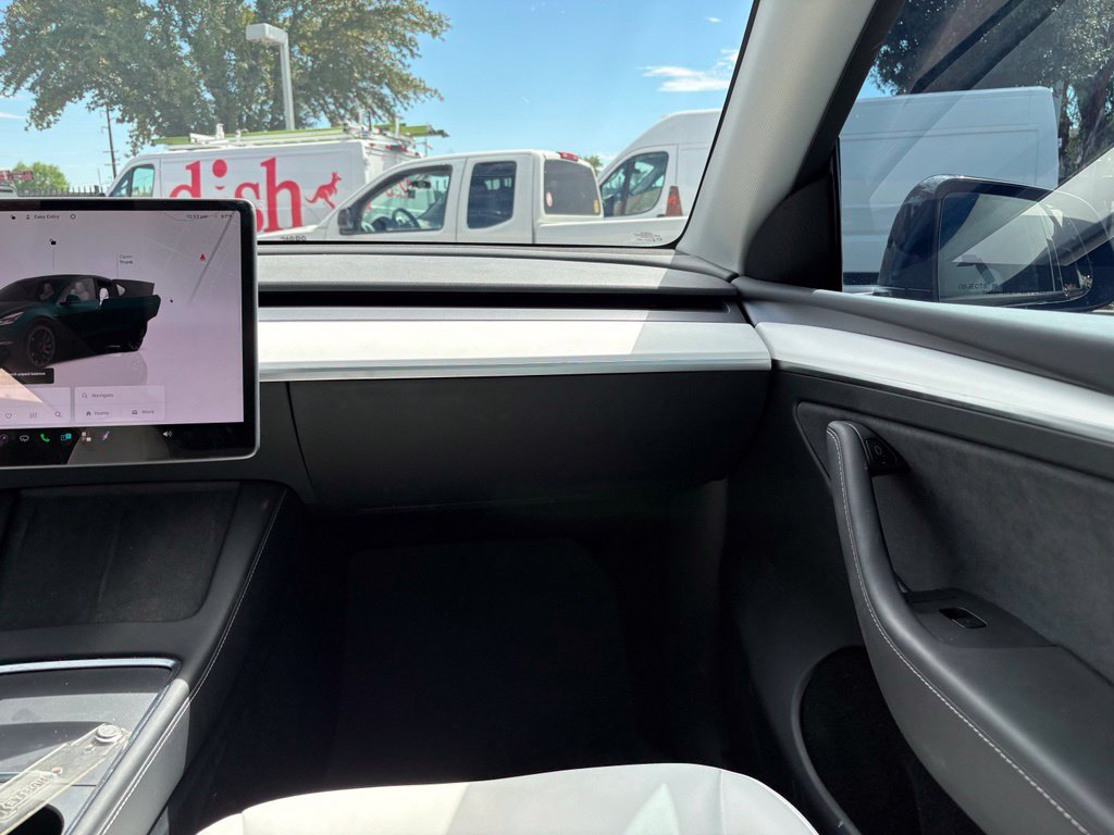 Used 2025 Tesla Model Y Performance AWD/4WD image 7