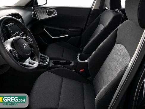 Used 2020 Kia Soul LX FWD image 10
