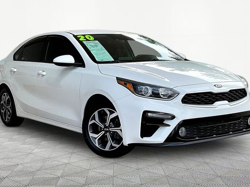 Used 2020 Kia Forte LXS FWD image 3
