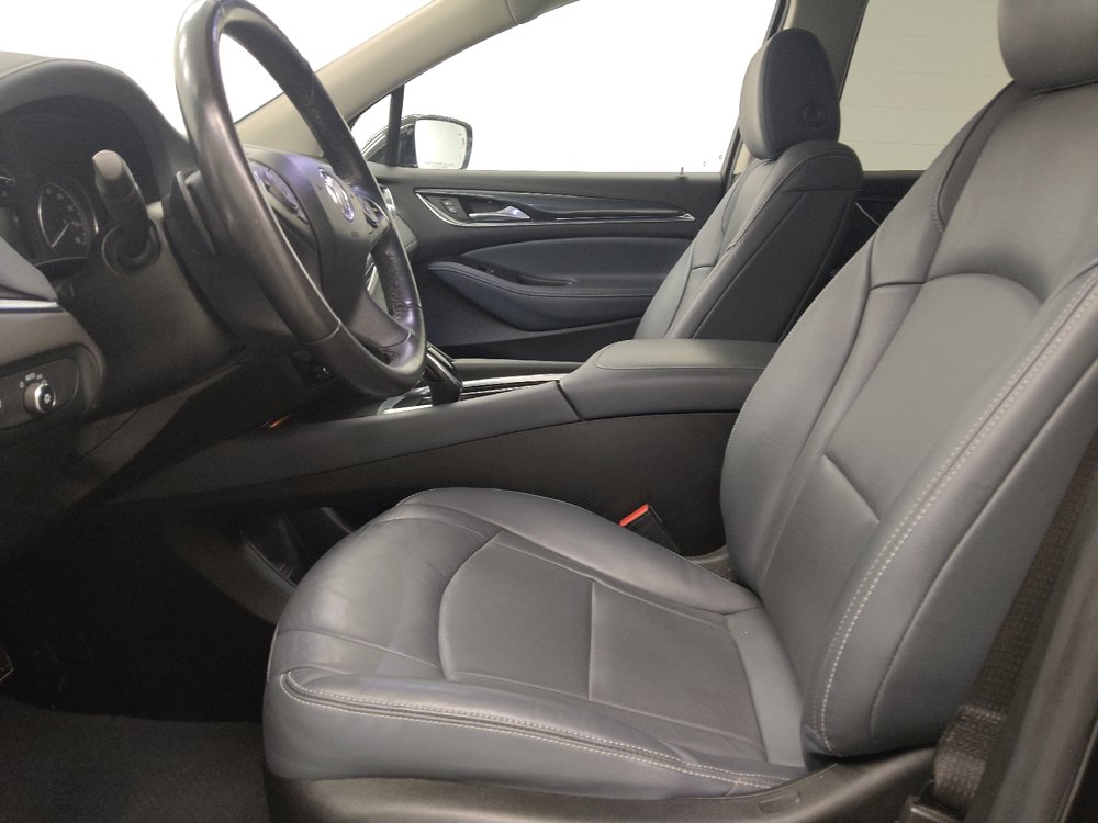 Used 2021 Buick Enclave Essence FWD image 17