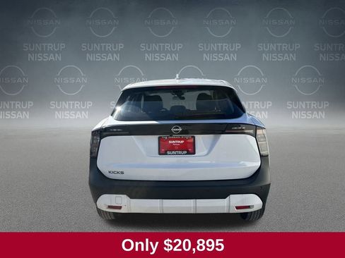 Used 2025 Nissan Kicks S image 4