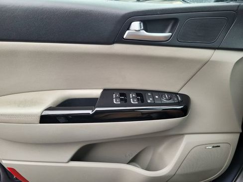 Used 2020 Kia Sportage SX image 22