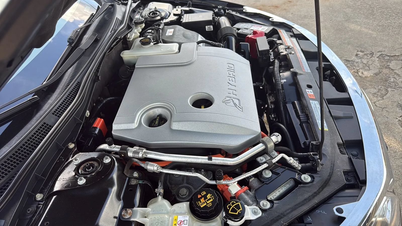 Used 2010 Ford Fusion Hybrid FWD image 25